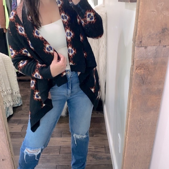 Forever 21 Aztec boho knit sweater cardigan size medium - Picture 3 of 7